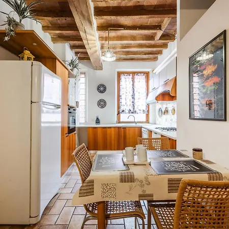 Apartment Binario 11 - Centro, Stazione, Netflix Modena