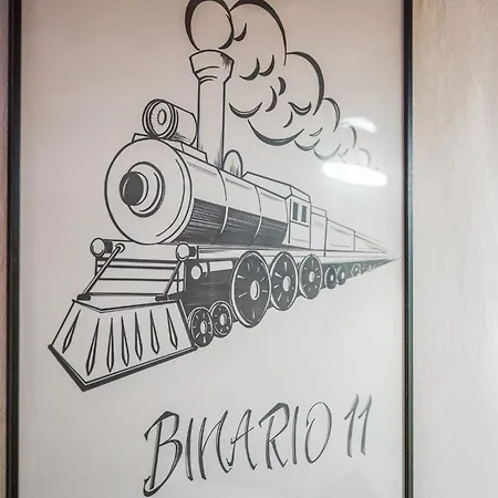 Binario 11 - Centro, Stazione, Netflix مودينا