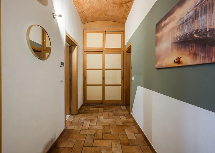 Binario 11 - Centro, Stazione, Netflix شقة مودينا